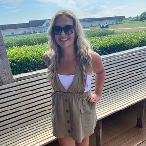 Meet your Posher, Victoria